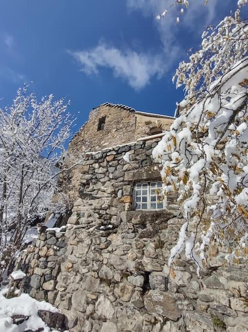 Chambre Ou Gite Dans Une Maison De Montagne - De Suzon A Zelie Entraigues  Exterior foto